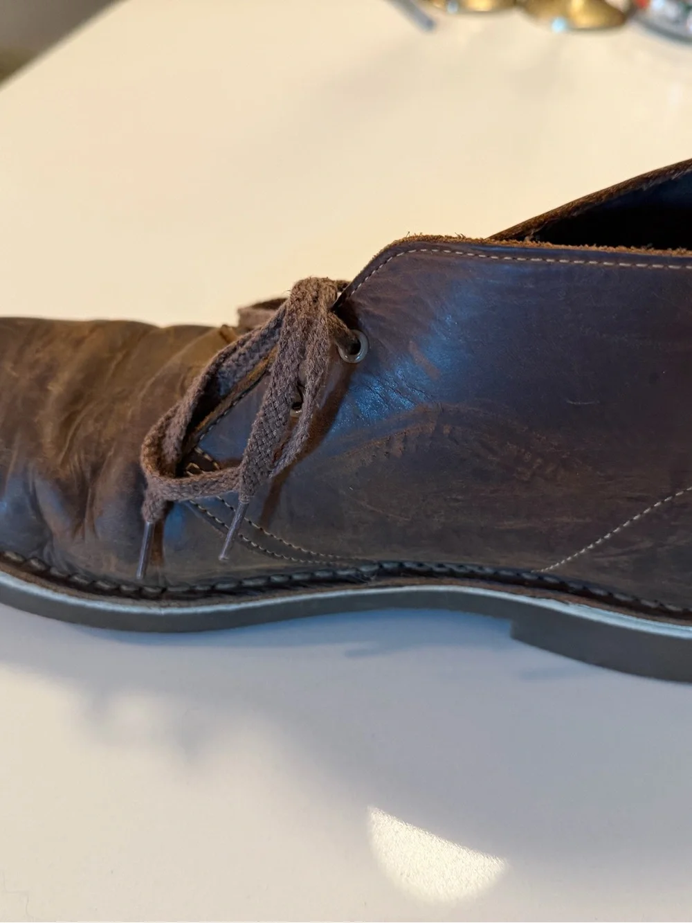 Clarks Men's Dark Brown Leather Chukka Boots